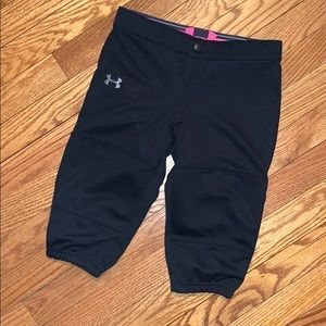 Girls Under Armour softball pants, Size YSM/JP/P